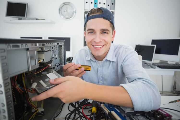 Sửa máy tính tphcm 15 Bảng giá dịch vụ sửa máy tính tphcm cạnh tranh