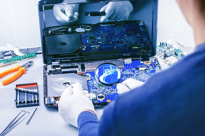 Sửa laptop tại TPHCM giá rẻ 15 Các Trường Hợp Sửa Laptop Phổ Biến Tại TPHCM