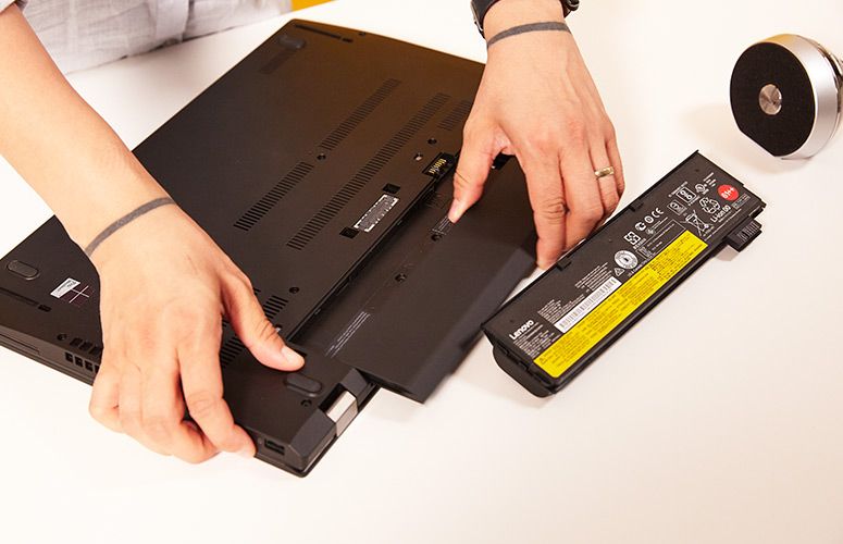 Thay Pin Laptop 15 Dấu Hiệu Cho Thấy Bạn Cần Thay Pin Laptop Ngay Lập Tức