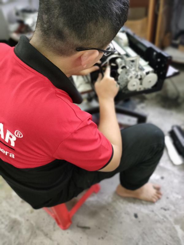 Bảo dưỡng máy in định kỳ, vệ sinh máy in.