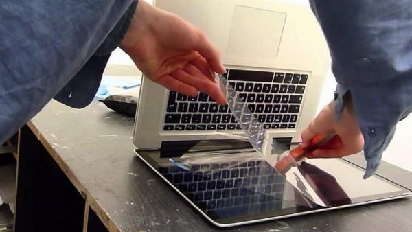 Ưu điểm của việc dán màn hình laptop cảm ứng