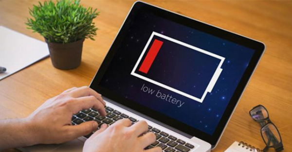 Kiểm tra dây nguồn và ổ cắm điện của máy in.